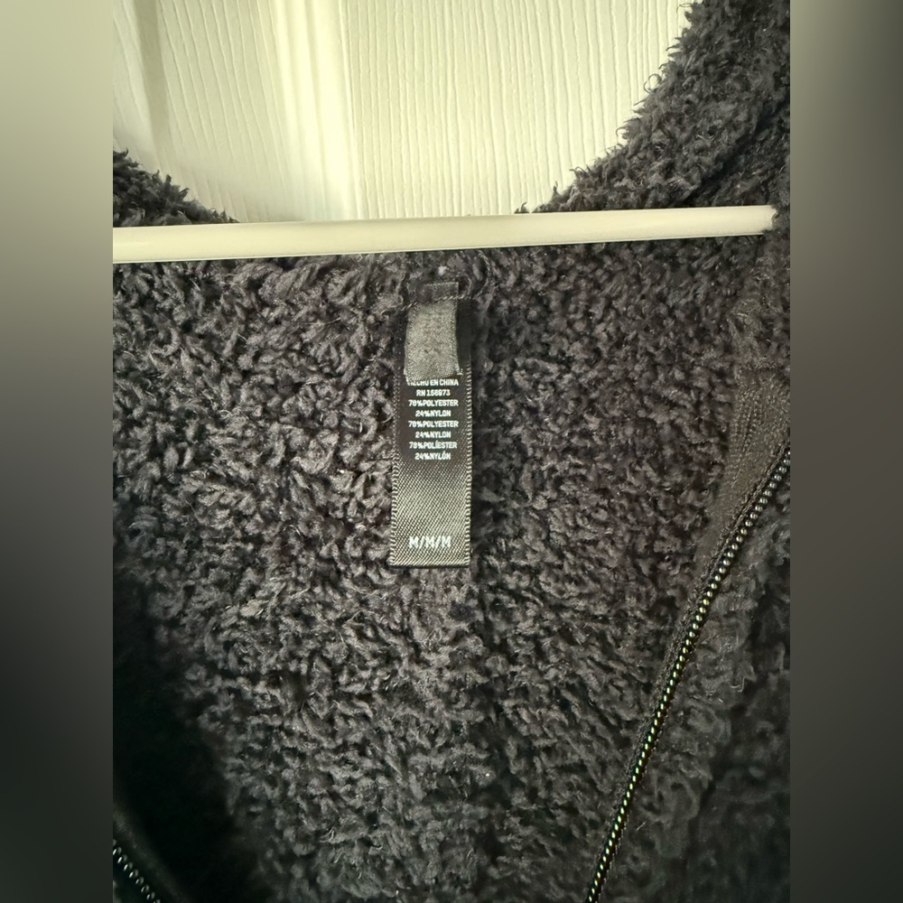 GENTLY USED SKIMS COZY KNIT ONESIE - SIZE MEDIUM! - Picture 4 of 4
